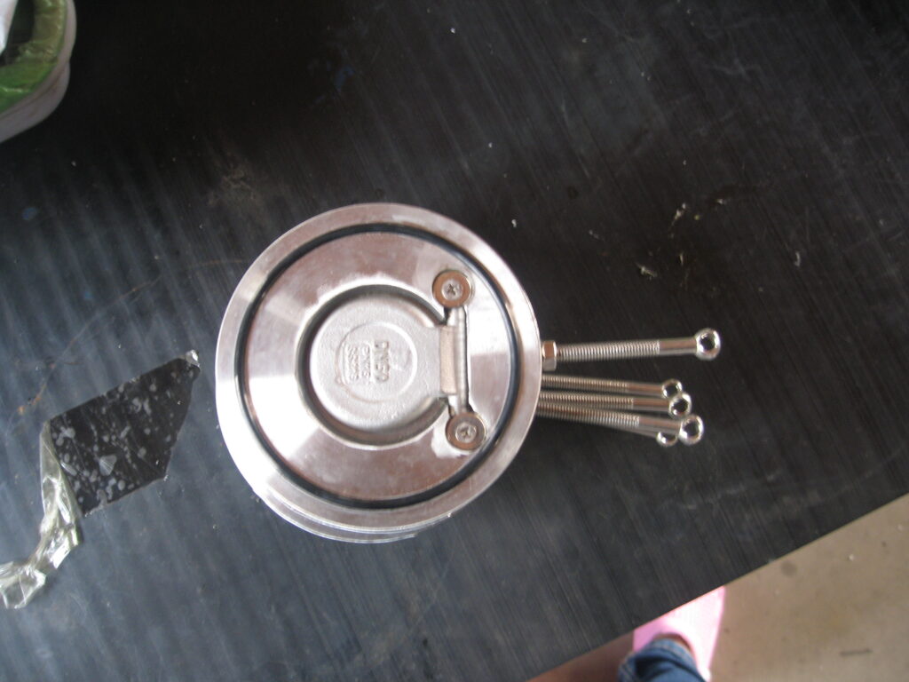 single plate check valve 136