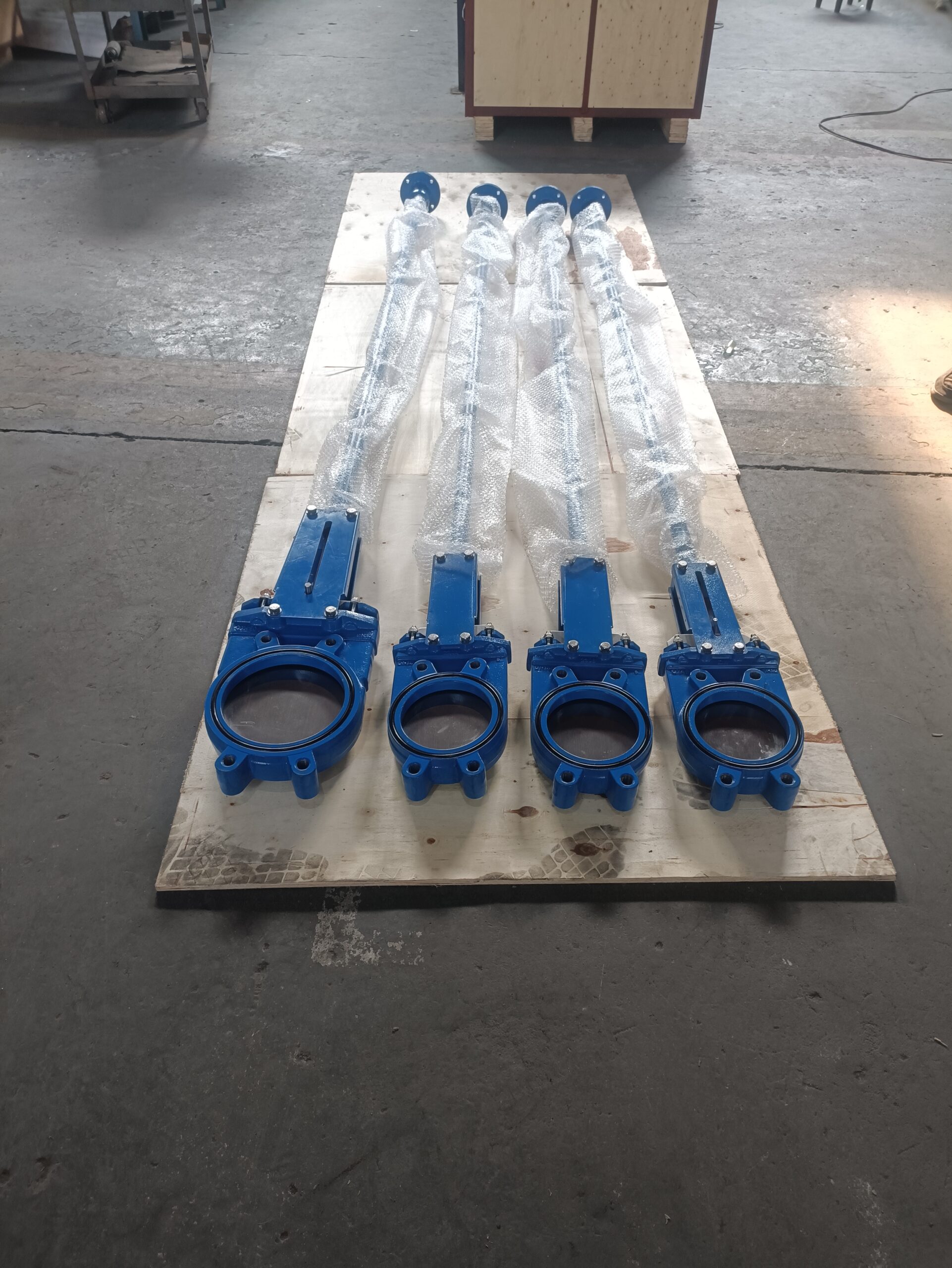 Extended rod knife gate valve 4 scaled