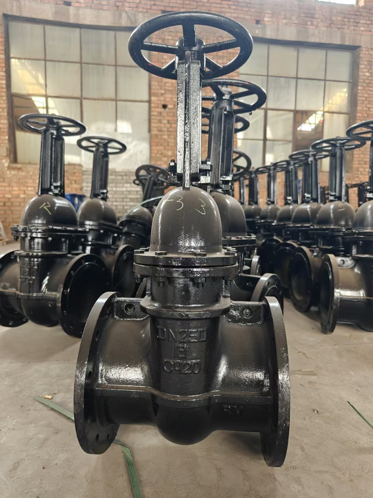 Задвижка Z41H 25C Ф250 30с41нж 1 2